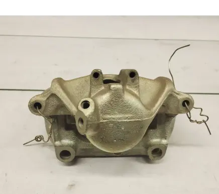 Mercedes-Benz 190 W201 Front brake caliper 0004205183 0004205383 0004206283