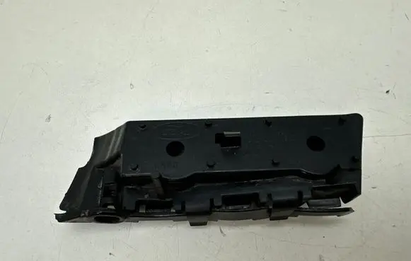 Ford Mustang VI Front bumper mounting bracket FR3B17D958