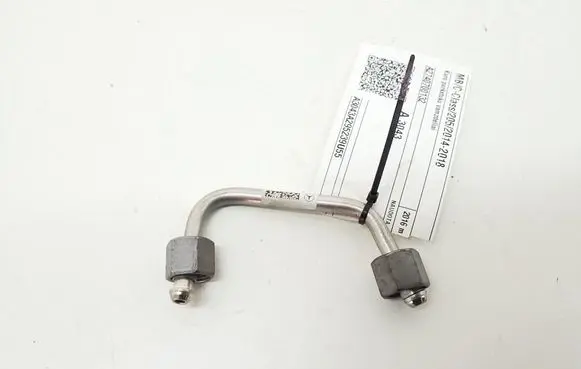 Mercedes-Benz C W205 Fuel injector supply line/pipe A2740700132