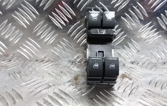 Volkswagen Golf V Electric window control switch 1K4959857