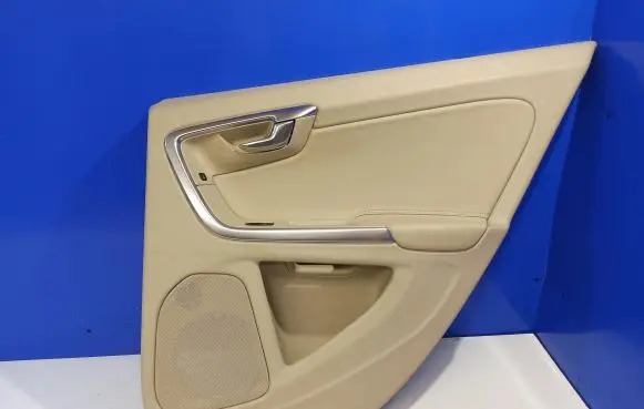 Volvo V60 Rear door card panel trim 39832585 8635883