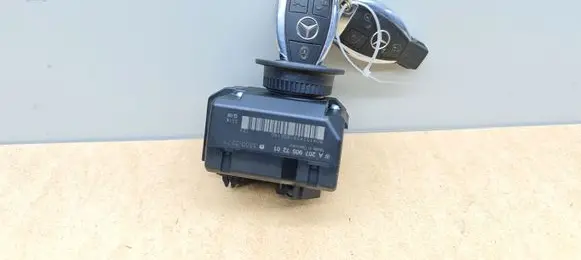 Mercedes-Benz C W204 Ignition lock A2079057201