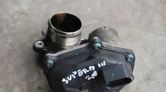 Skoda Octavia Mk3 (5E) EGR valve 04L131501M