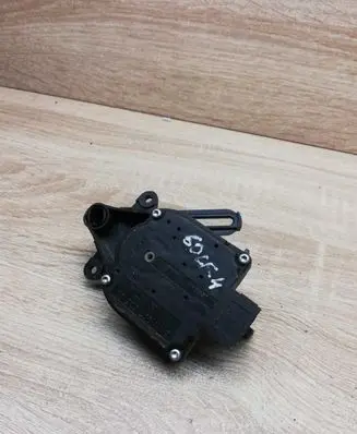 Skoda Octavia Mk1 (1U) Air flap motor/actuator 1J0907511 6NN00762600 653400R