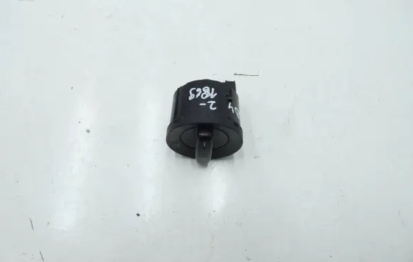 Volkswagen Caddy Light switch 1T0941431Q
