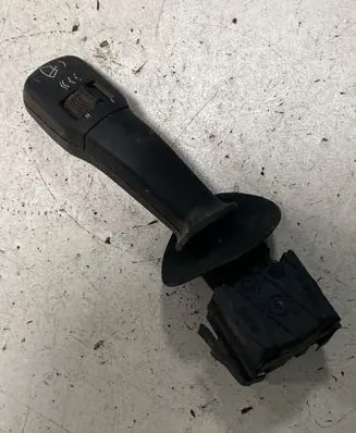 BMW 5 E39 Wiper control stalk 8352013 01200900 PA66MX40