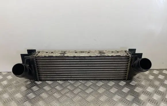 BMW X3 F25 Intercooler radiator 7823570 17517823570