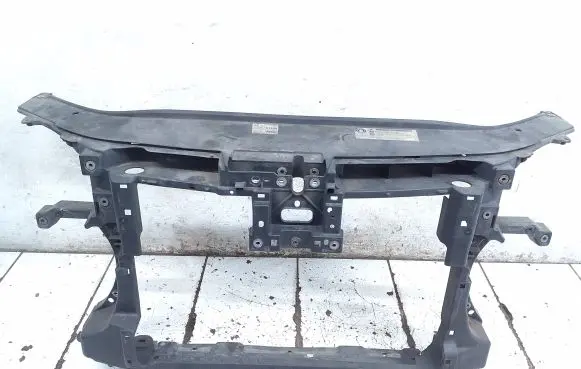 Volkswagen PASSAT B7 Radiator support slam panel 3AA805588D