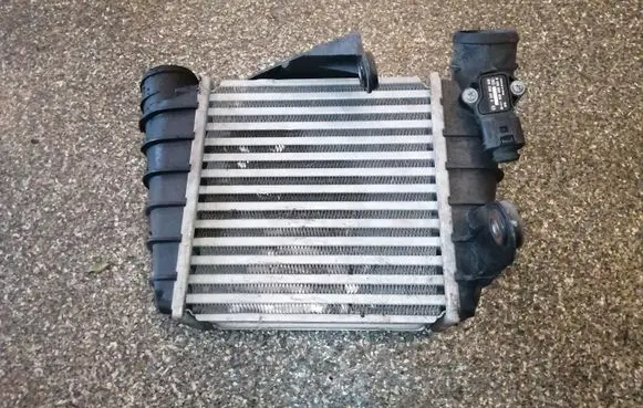 Volkswagen Fox Intercooler radiator 6Q0145804A