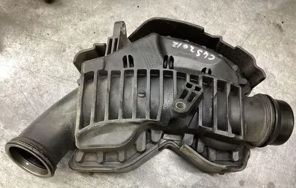 Mercedes-Benz CLS C218 X218 Intake resonator 0112765C A6429970720 4012381B
