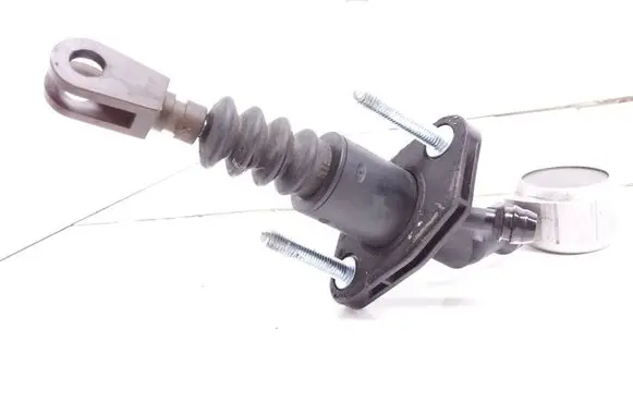 Opel Zafira A Clutch slave cylinder 90581566