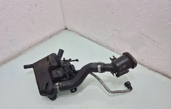 Citroen C-Crosser Oil breather separator 9653275280