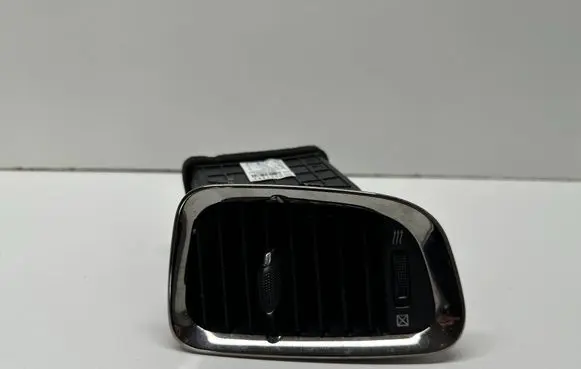 Dodge Durango III Dash center air vent grill X90016800ZC 0027493