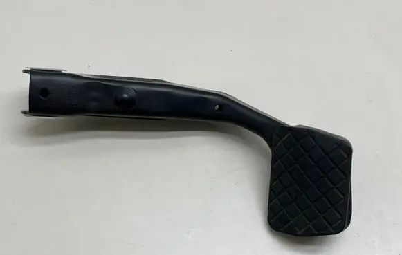 Volkswagen Touran III Brake pedal 762135149078