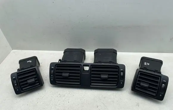 Volvo S40 Dashboard side air vent grill/cover trim 30715099 Z07908011 A1007076