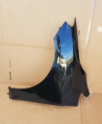 BMW 2 Active Tourer U06 Fender 