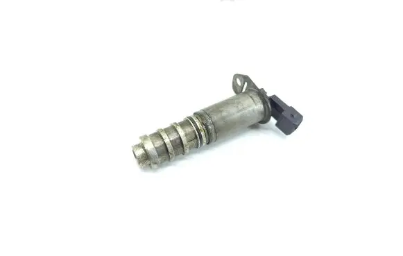 BMW 6 F06 Gran coupe Camshaft vanos timing valve 8605123 13151880