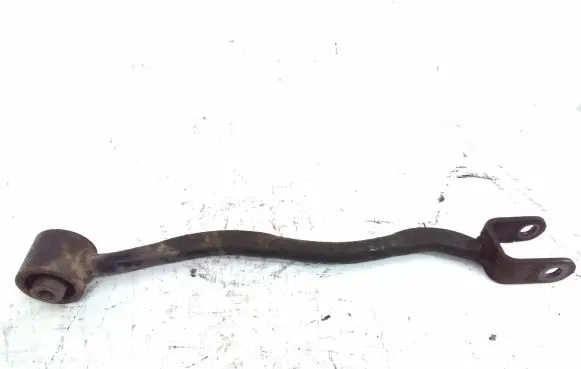 Rear control arm