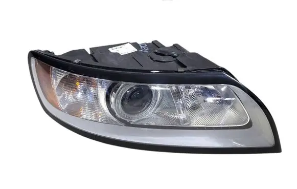 Volvo V50 Headlight/headlamp 6820 140907