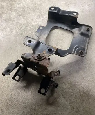 Volvo V50 Battery tray 3M51R6K034BF