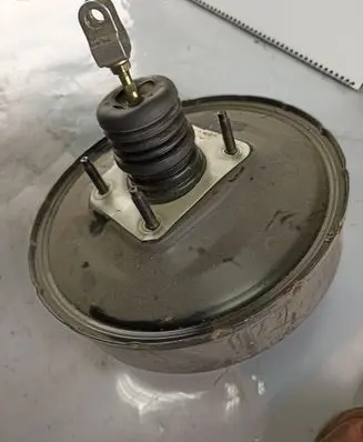 Mitsubishi Grandis Brake booster