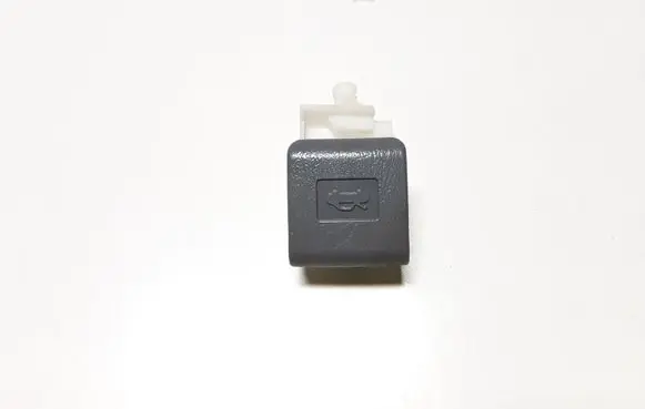 Engine bonnet (hood) release handle