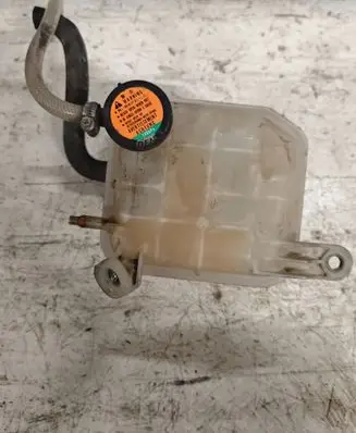 Mitsubishi Grandis Coolant expansion tank/reservoir