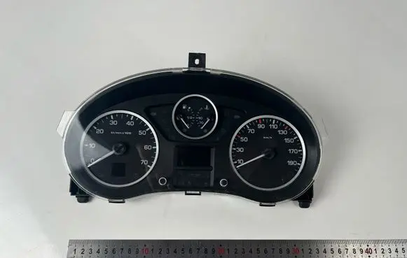 Citroen Berlingo Speedometer (instrument cluster) 5550013101 9801641580 503001316352