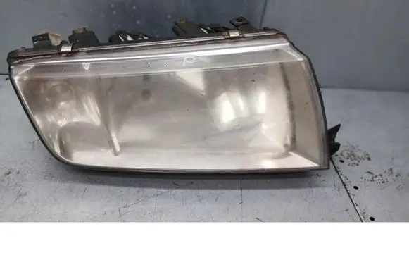 Skoda Fabia Mk1 (6Y) Front reflector REFLEKTORPRAWY
