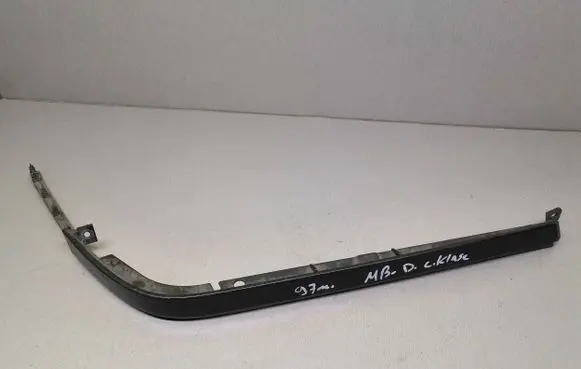 Under headlight/headlamp trim