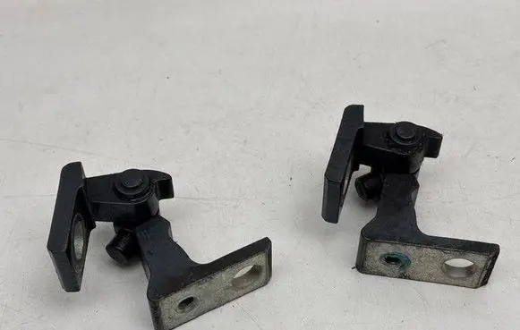 Skoda Octavia Mk3 (5E) Front door hinge set 7N0831401A