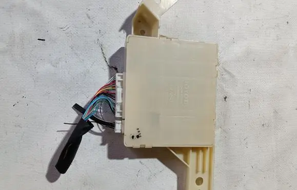 Toyota Avalon XX30 Air conditioner control unit module 88650-07090
