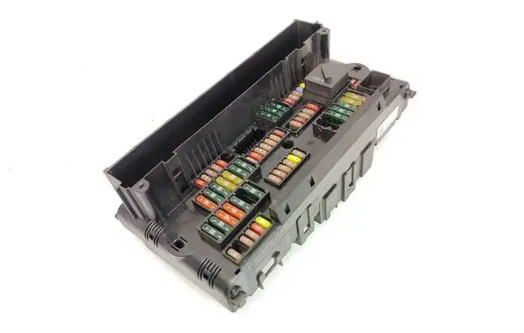 BMW 5 F10 F11 Fuse module 9210861 117033442D