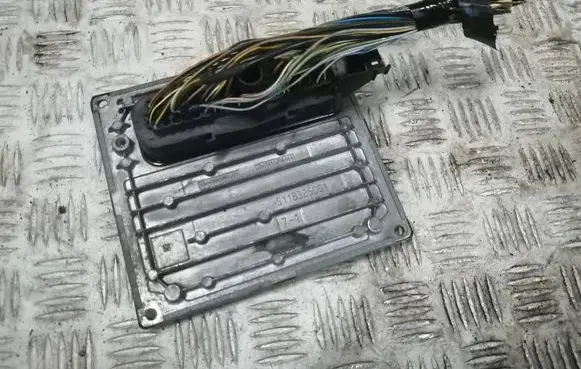 Ford Focus Engine control unit/module 7M5112A650AGD 3TCD S118934203D