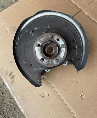 Land Rover Range Rover Sport L494 Rear wheel hub 
