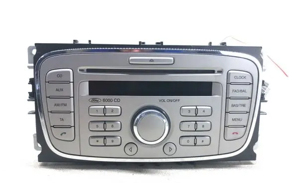 Radio/CD/DVD/GPS head unit