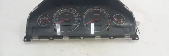 Volvo V70 Speedometer (instrument cluster) 30682277 8602885