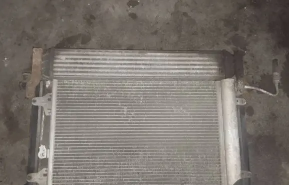 Volkswagen Sharan Intercooler radiator 99000039 20100720 8FC351301521