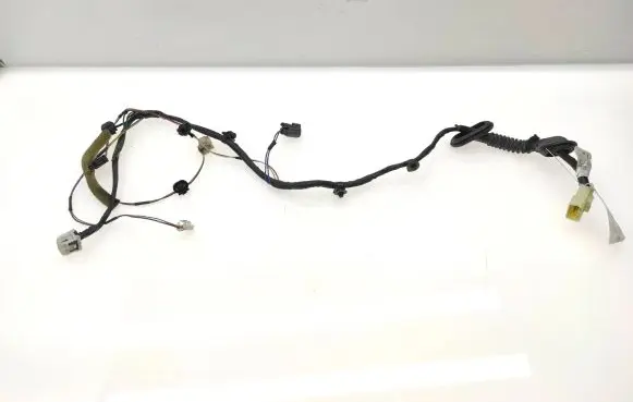 Subaru Tribeca Rear door wiring loom 81822XA00B