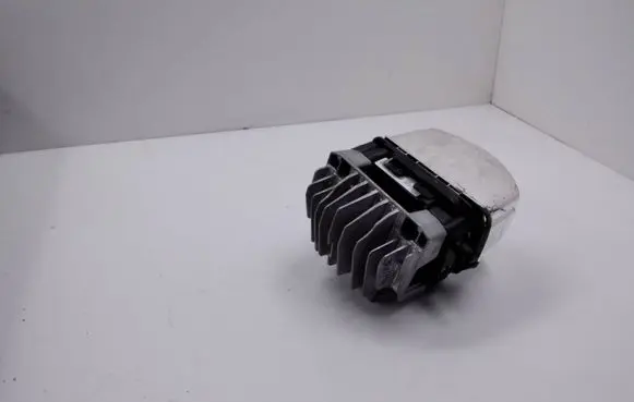 Audi Q5 SQ5 Headlight/headlamp bulb 1420000144