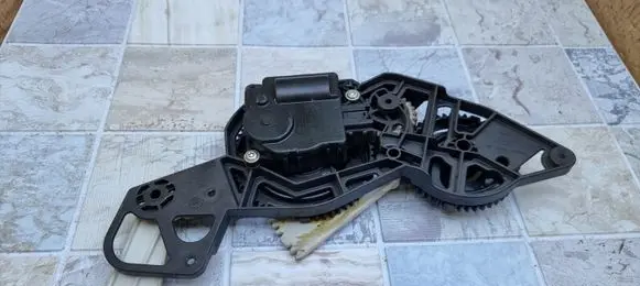 Ford B-MAX Air flap motor/actuator AV1119E616BB 19787DA