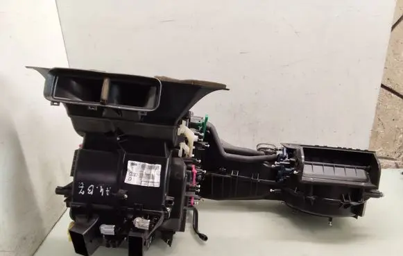 Interior heater climate box assembly