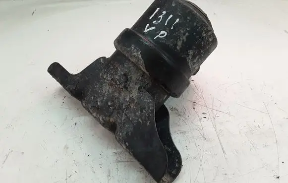 Ford Maverick Engine mount bracket