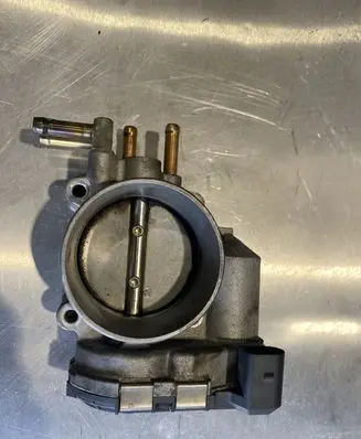 Audi A6 S6 C5 4B Throttle valve 078133062B 0280750030