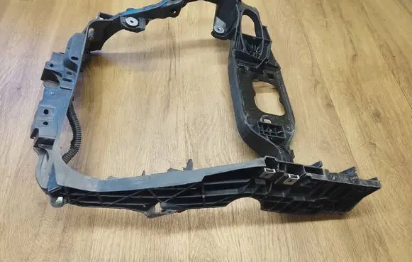 Porsche Macan (95B) Side radiator support slam panel 95B805594