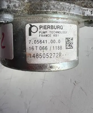 Mercedes-Benz A W176 Vacuum pump 146505272R 16T0661188 705641000