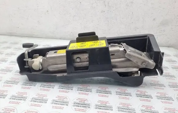Audi A6 S6 C6 4F Lift Jack 4F0011215B 8E0010175A