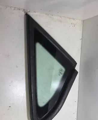Volkswagen Sharan Front triangle window/glass 7N0845411