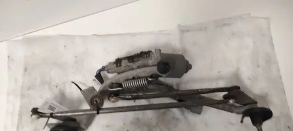 Toyota Auris 150 Front wiper linkage and motor 8511002190 1593000831