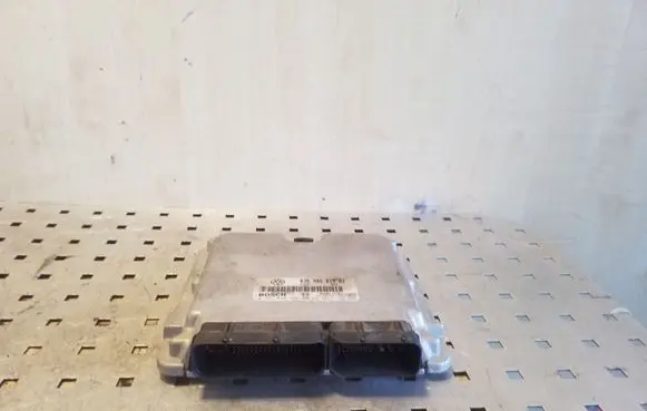 Volkswagen PASSAT B5 Engine control unit/module 038906019